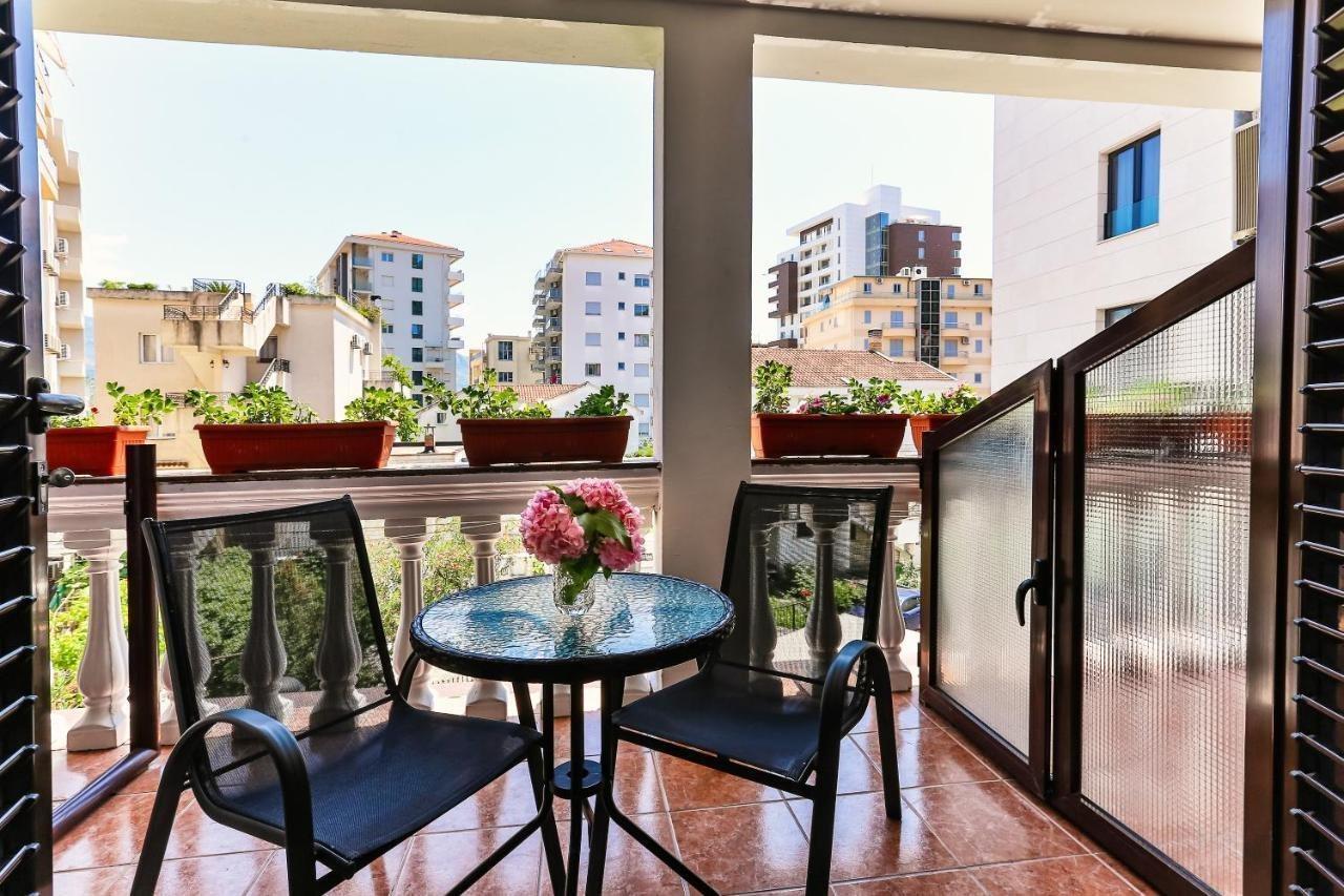 Villa Dvor Kornic 부드바 외부 사진